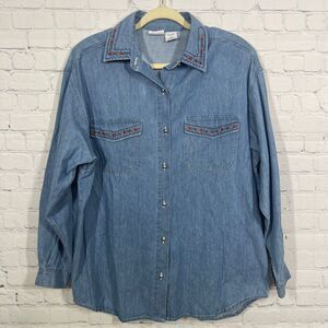 VTG Capacity Chambray Shirt Women Large  Blue Cotton Denim Embroidered Western